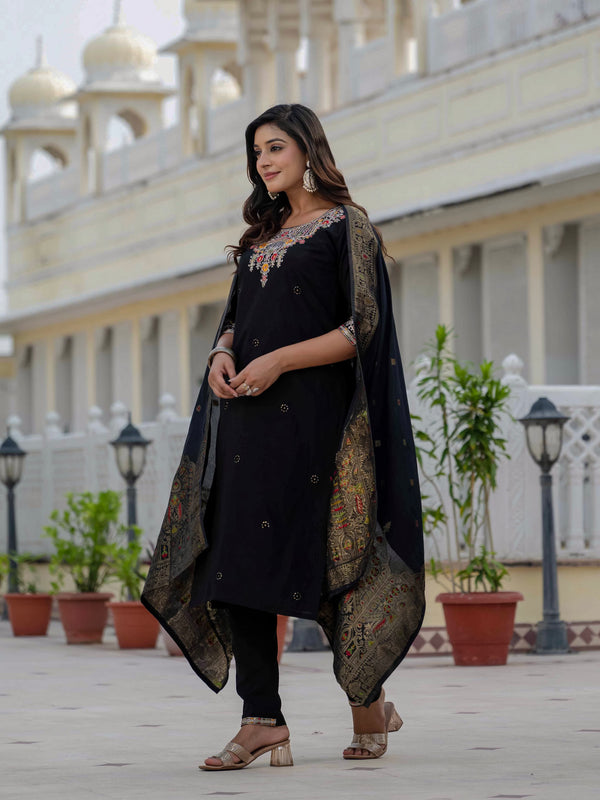 Elegant Straight Kurti Pant Dupatta Set