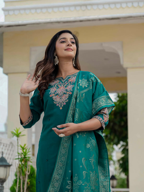 Elegant Straight Kurti Pant Dupatta Set