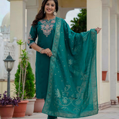 Elegant Straight Kurti Pant Dupatta Set