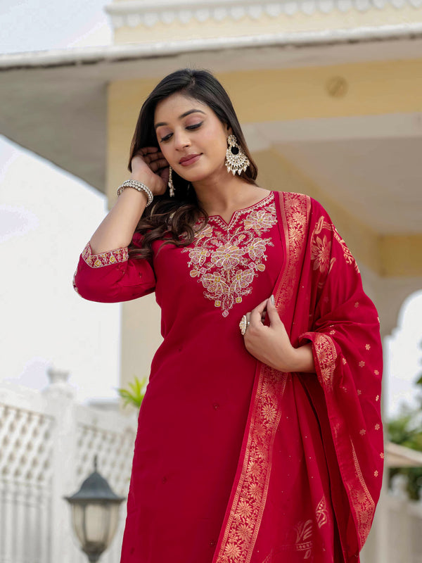 Elegant Straight Kurti Pant Dupatta Set