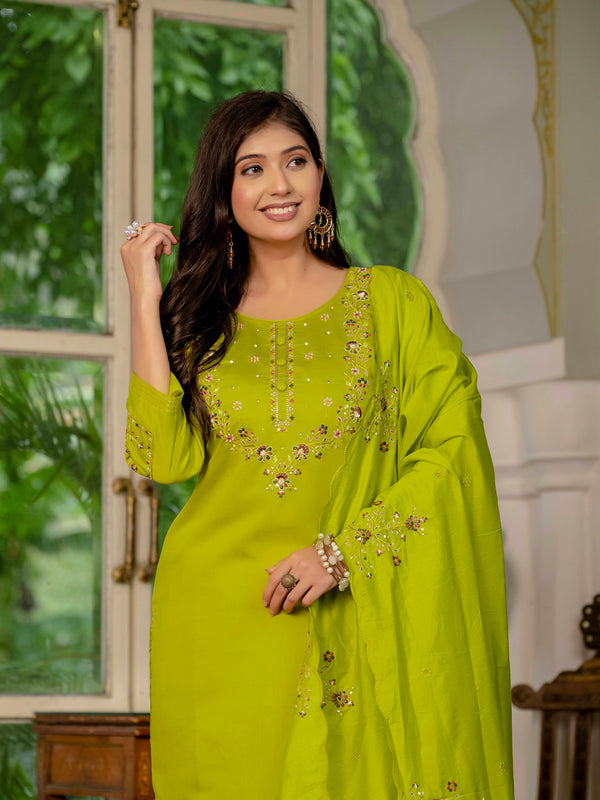 Elegant Straight Kurti Pant Dupatta Set