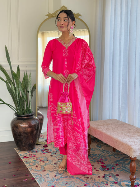 French Crepe With Print Kurti Pant Set With Dupatta (Straight Suit Set)
